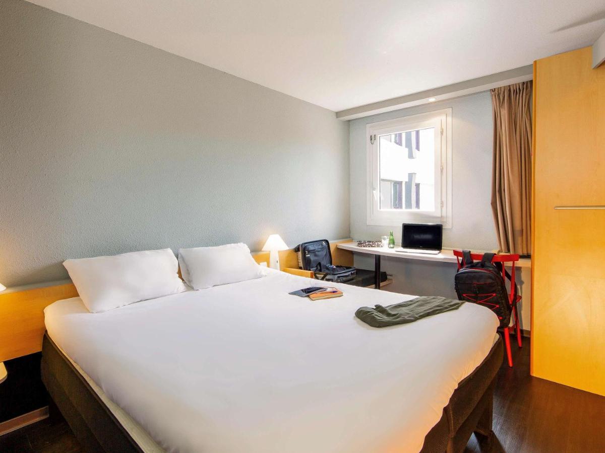 Ibis Mulhouse Ile Napoleon Hotel Sausheim Buitenkant foto