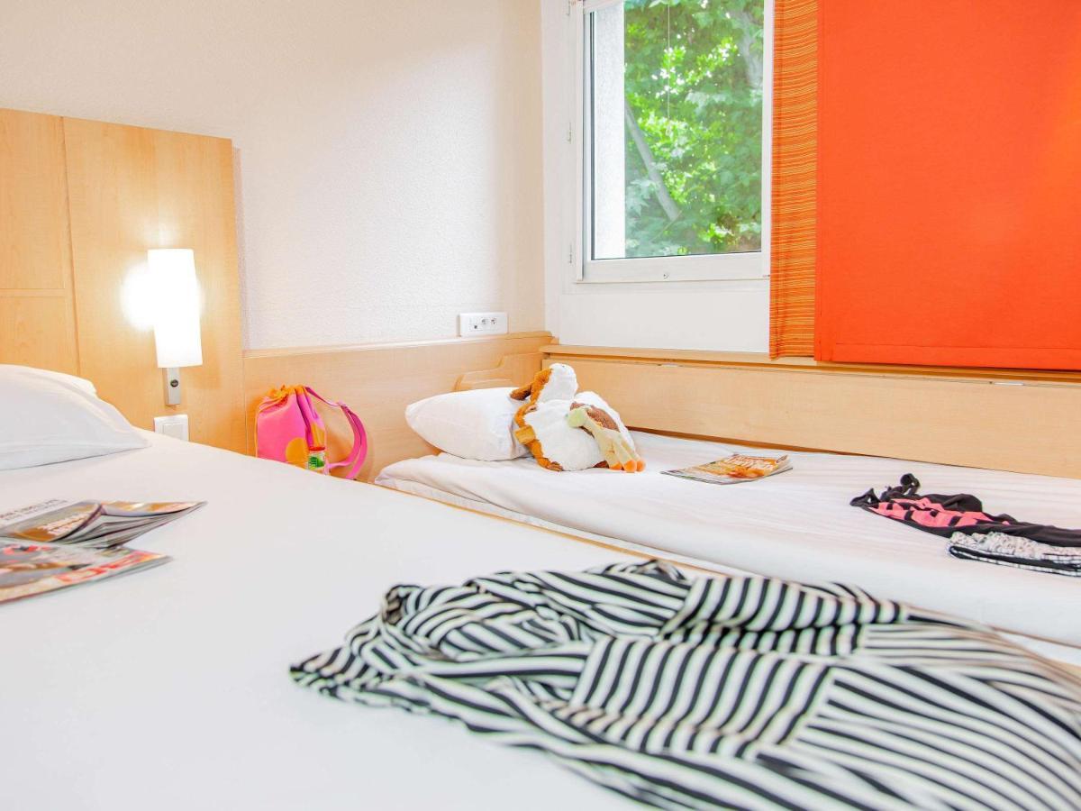 Ibis Mulhouse Ile Napoleon Hotel Sausheim Buitenkant foto