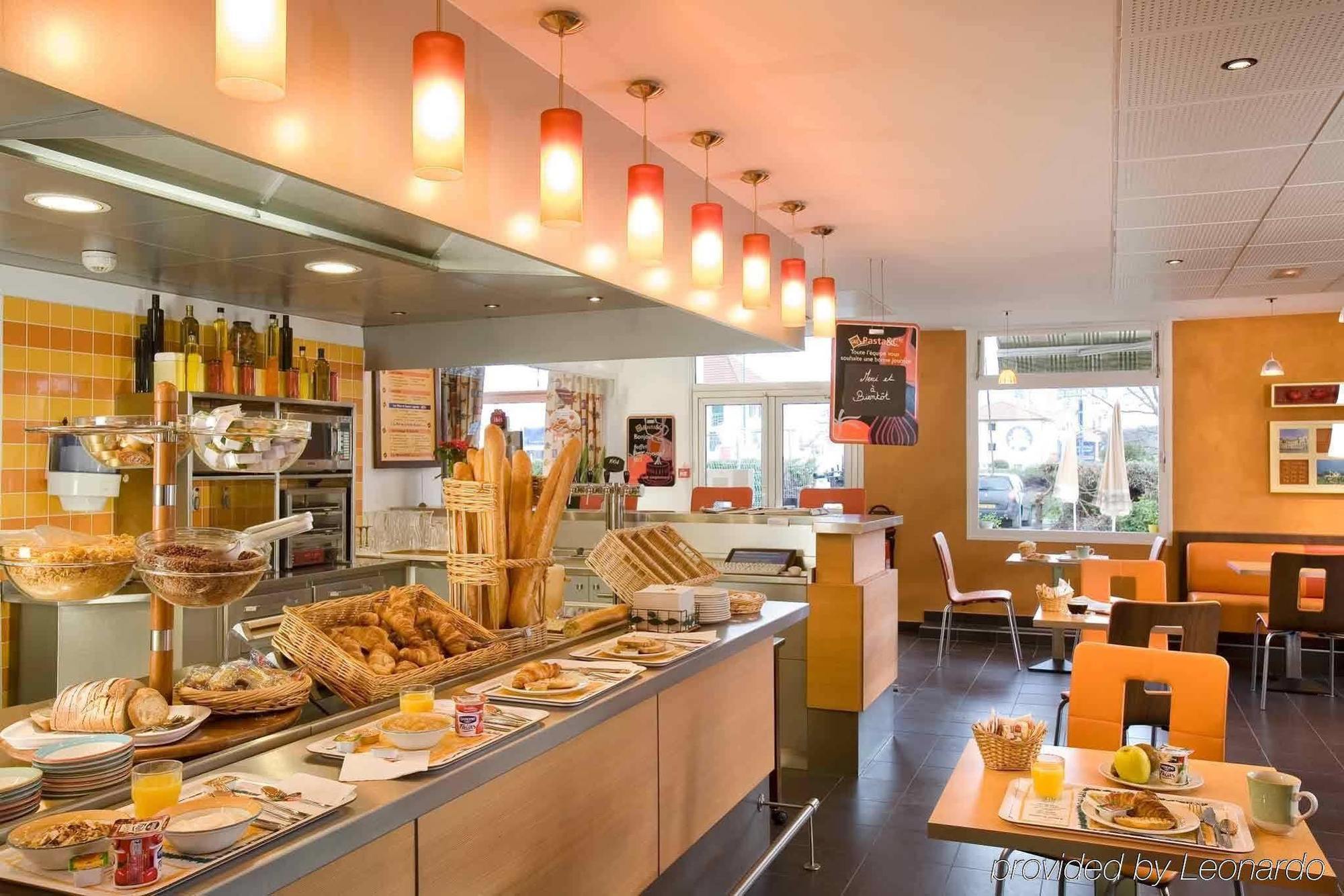 Ibis Mulhouse Ile Napoleon Hotel Sausheim Buitenkant foto